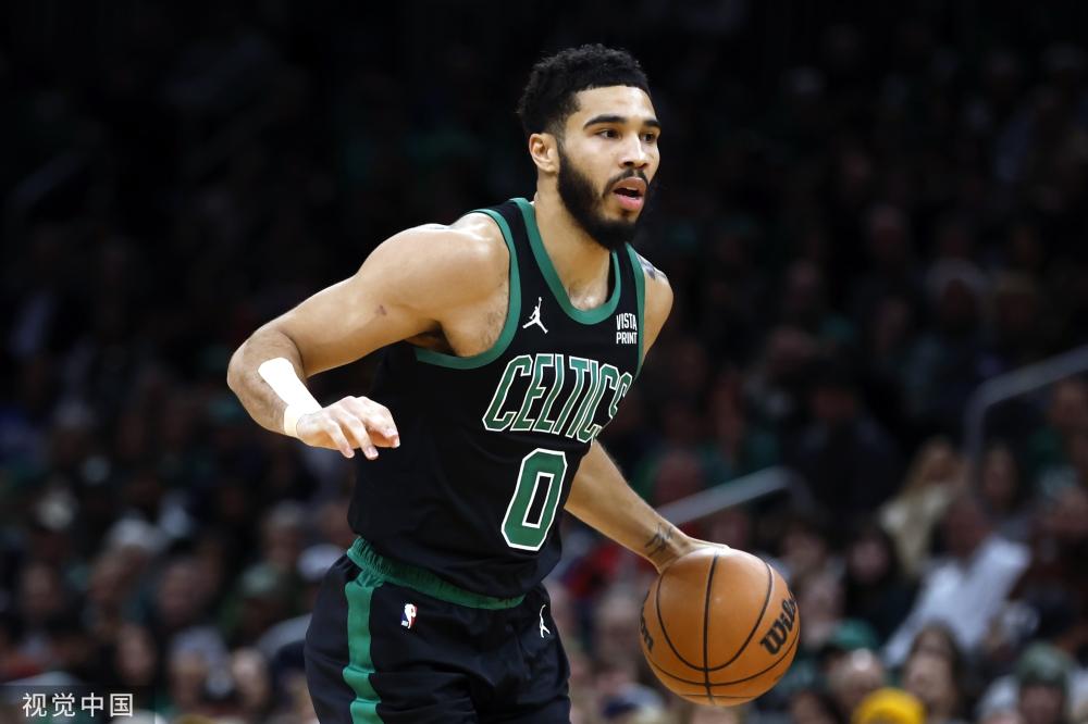 球队在前锋 球队在前锋