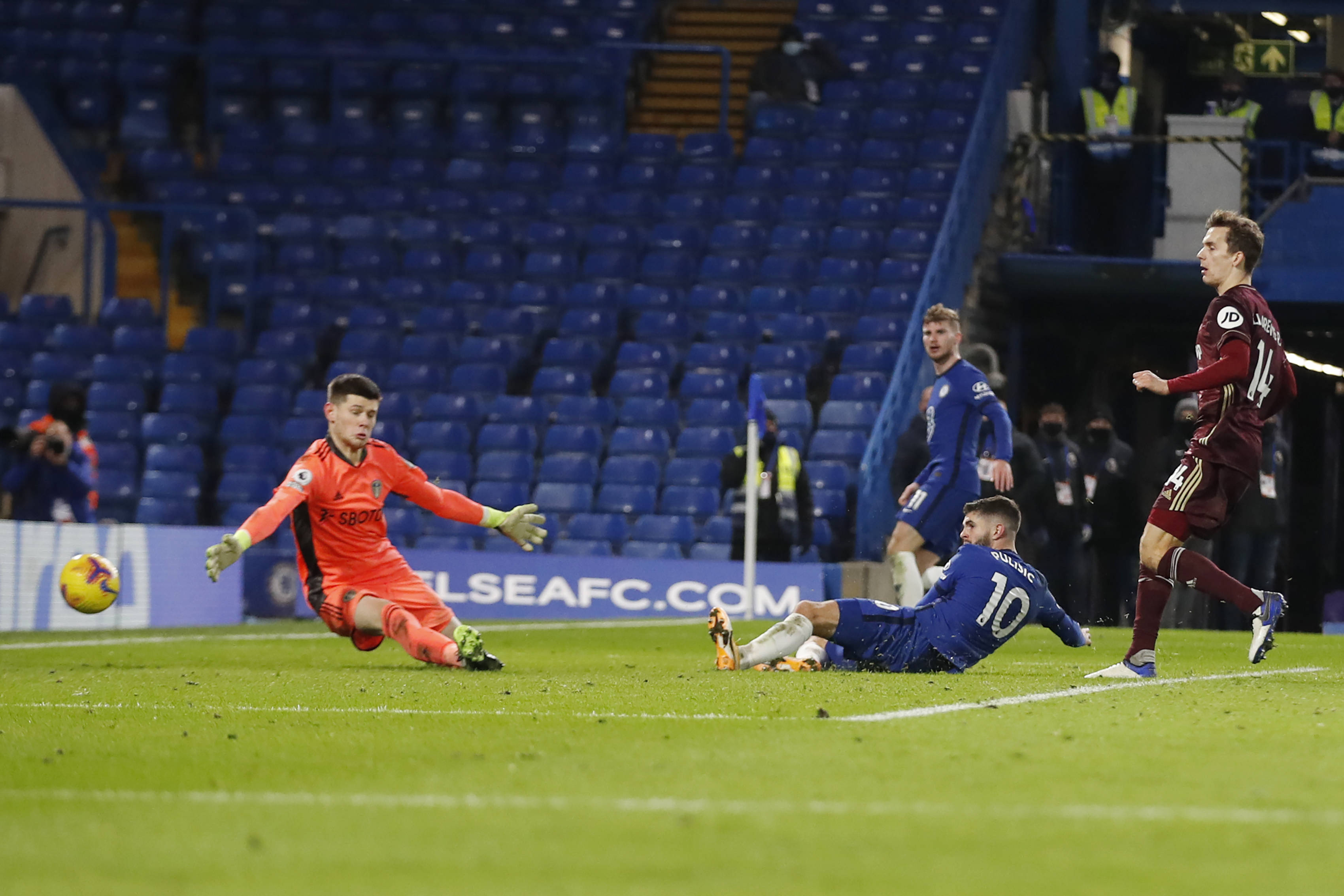 都被梅西的 都被梅西的