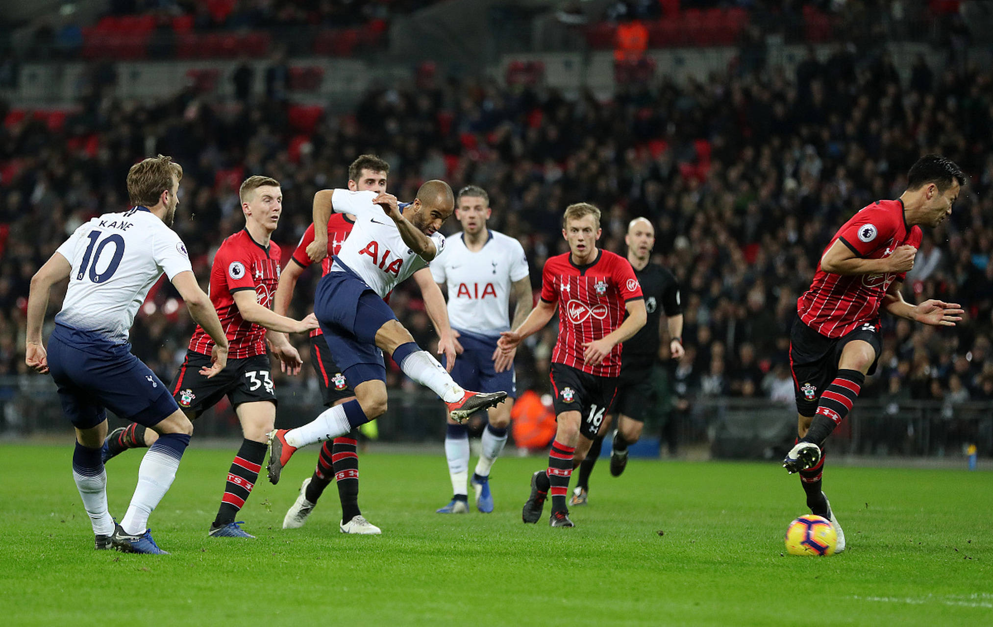 越的精神标 越的精神标