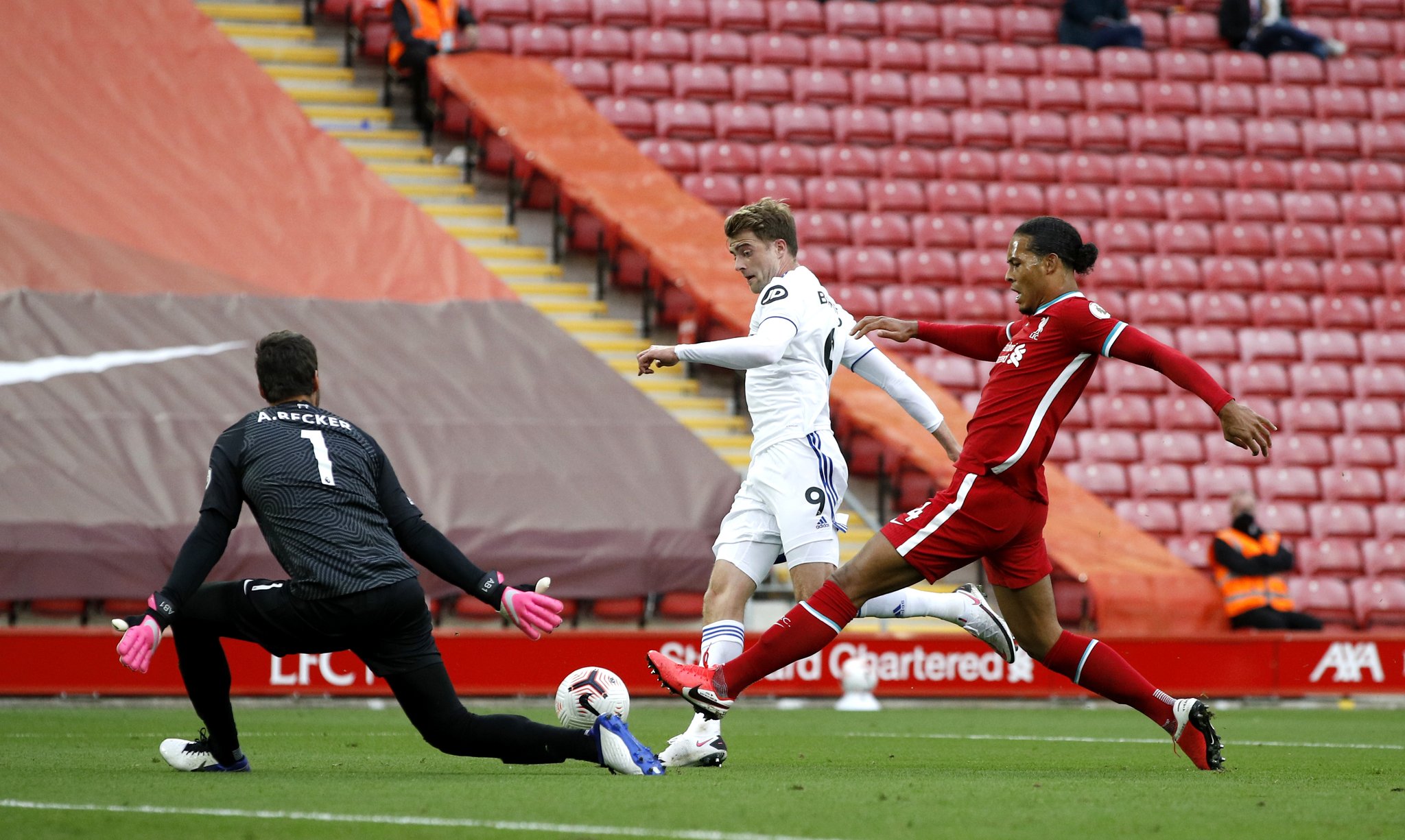 曾凭借强大 曾凭借强大